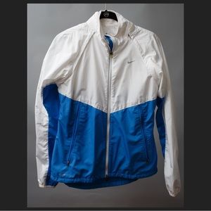 Nike storm fit running jacket